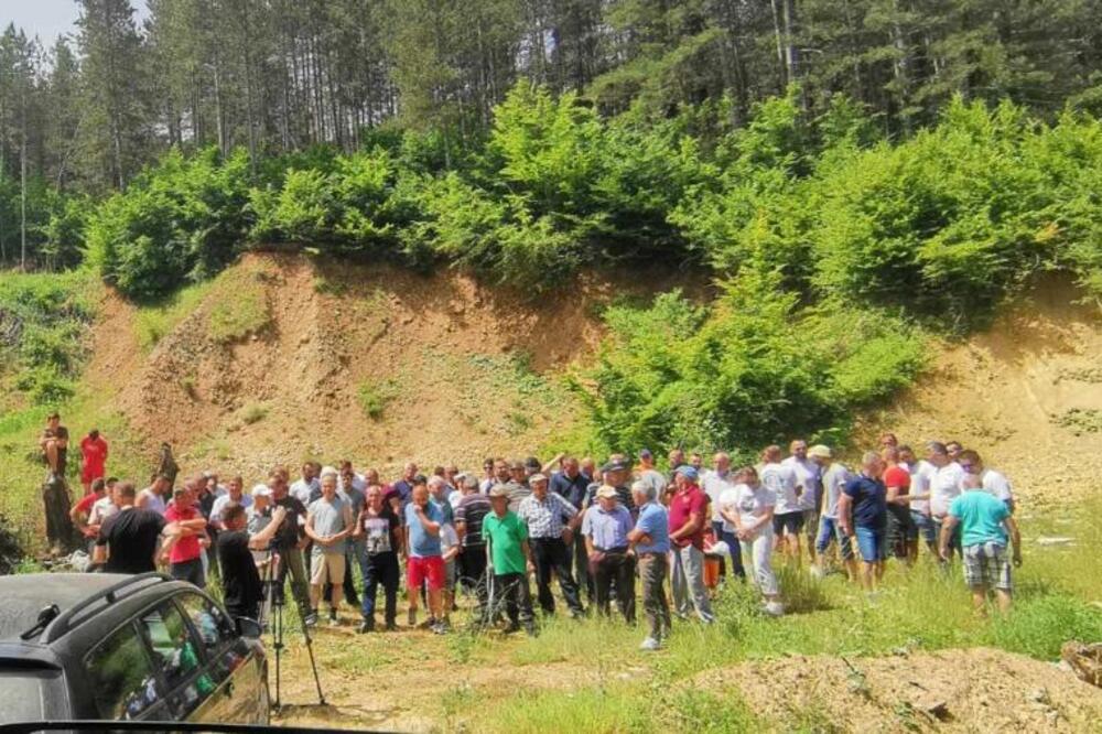 Bijelo Polje: Mještani protestovali, traže da Vlada raskine ugovor sa koncesionarom kamenoloma