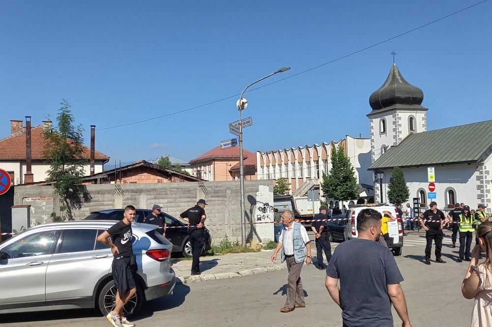 Pljevlja: Rušenje objekta na Trgu patrijarha Varnave nije počelo, vlasnik prijeti da će se zapaliti