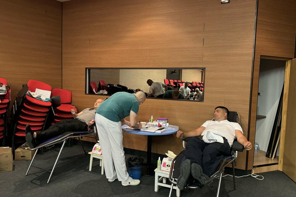 Tivat: Održana akcija dobrovoljnog davanja krvi