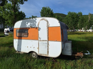 Adria 300