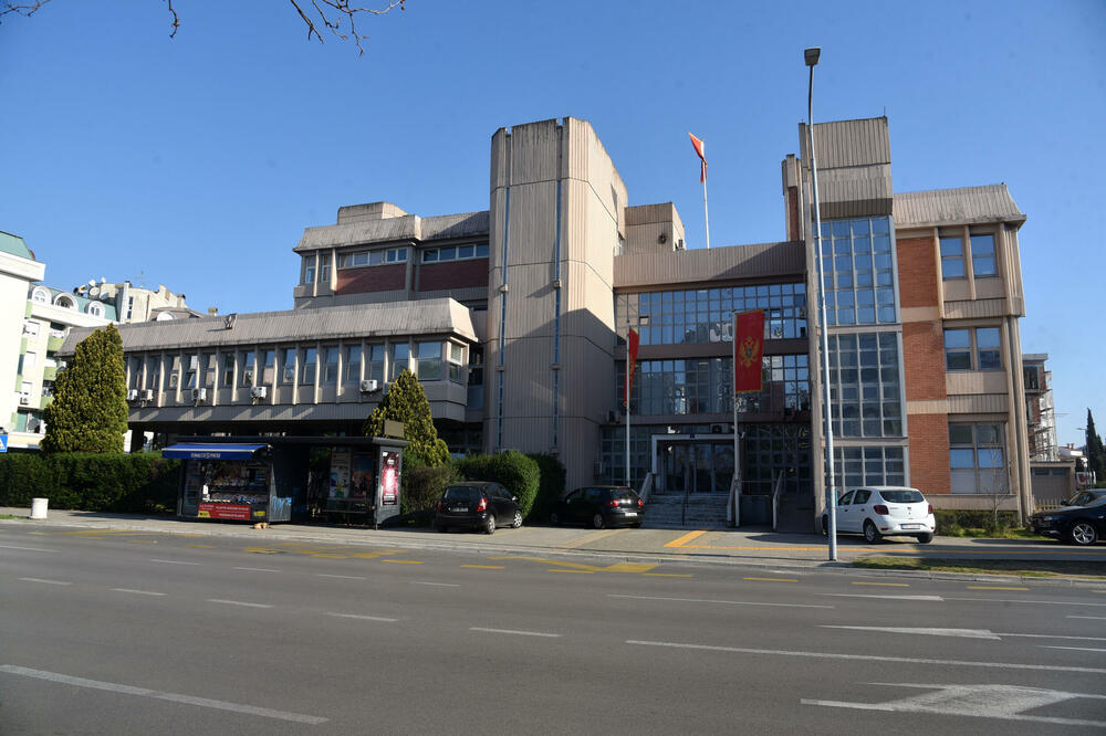 Advokatica RTCG-a tužila kandidate za direktora na konkursu iz 2024: Zbog komentara ostala bez klijenata?