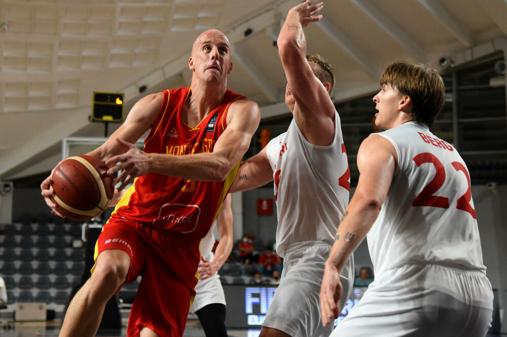 Aleksa Popović završio igračku karijeru - trojka Letoncima za sva vremena!