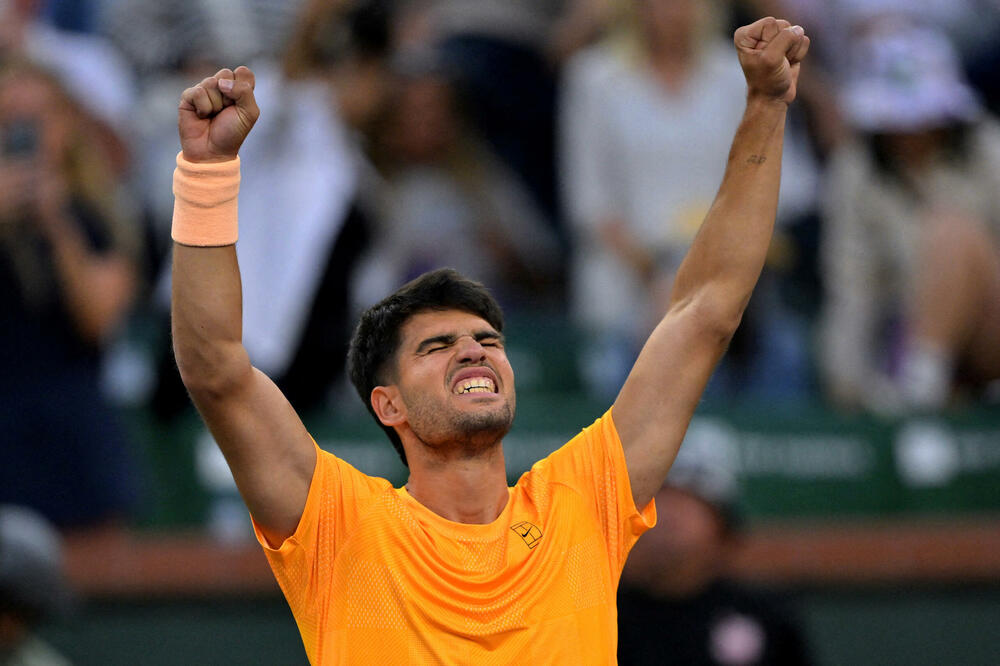 Alkaras nakon preokreta do osmine finala Indijan Velsa, dalje prošao i Medvedev