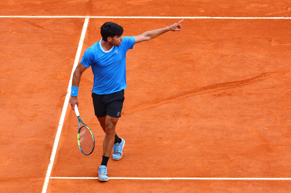 Alkaras preko Virtanena do osmine finala turnira u Barseloni