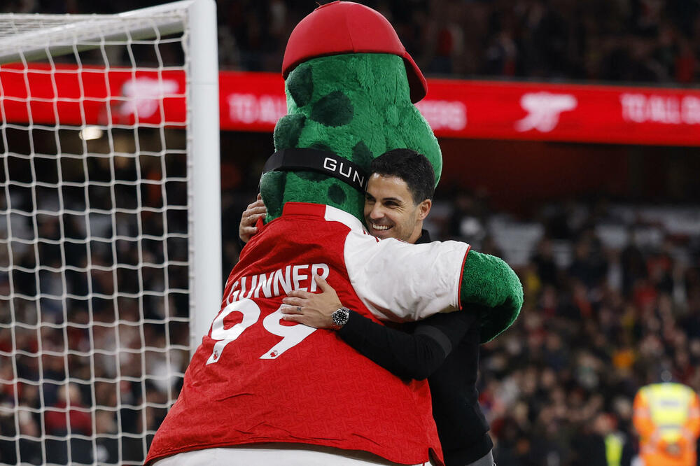 Arsenal srušio Barnli, može da bude šampion i prije posljednjeg kola