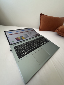 Asus Vivobook Go OLED 2023