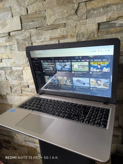Asus Vivobook, odlican za svakodnevni rad i skolu