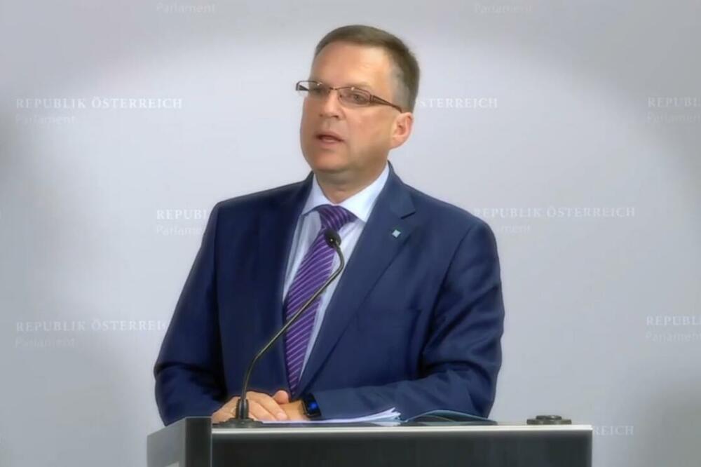 Austrija: Šef kluba poslanika vladajuće partije podnio ostavku nakon presude za zloupotrebu položaja