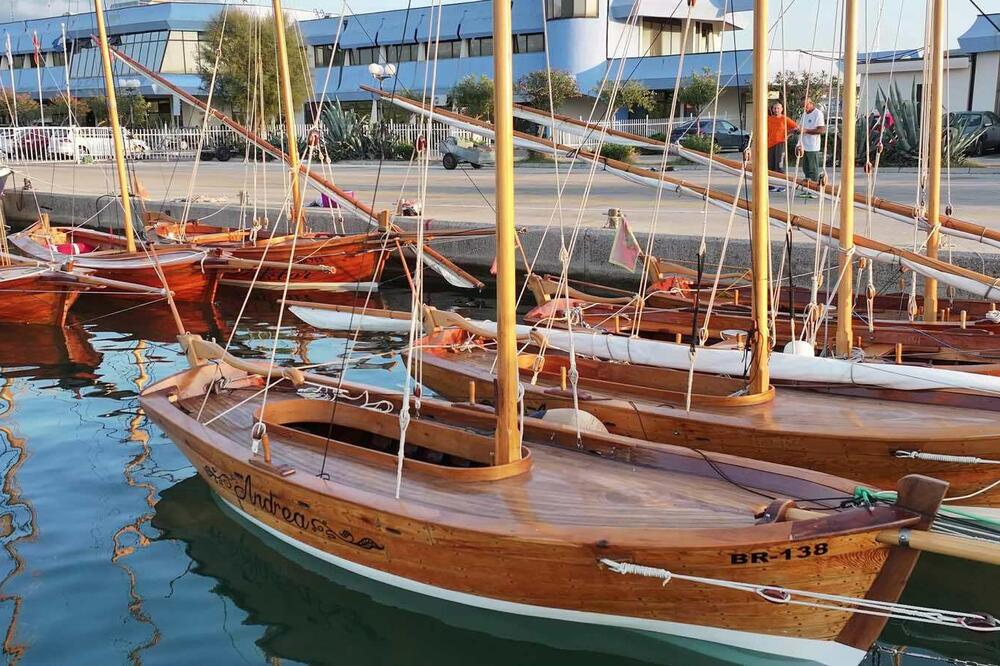 Barke na kojima istorija ne tone: Porodica Bokovac iz Bara više od pola vijeka čuva mediteranski zanat