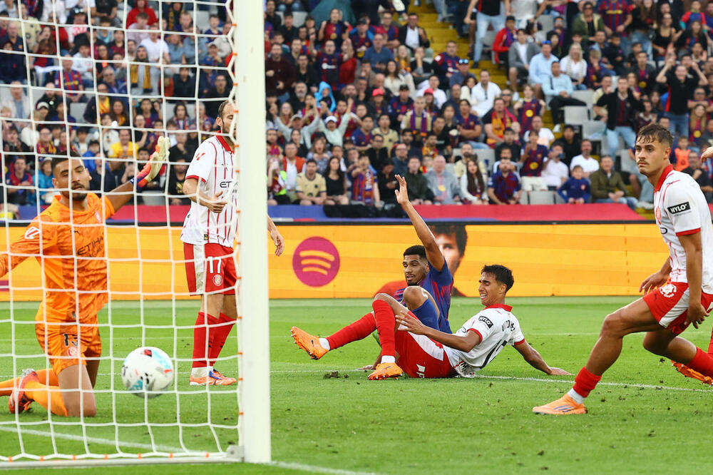 Barsa u 93. pronašla put do pobjede u katalonskom derbiju
