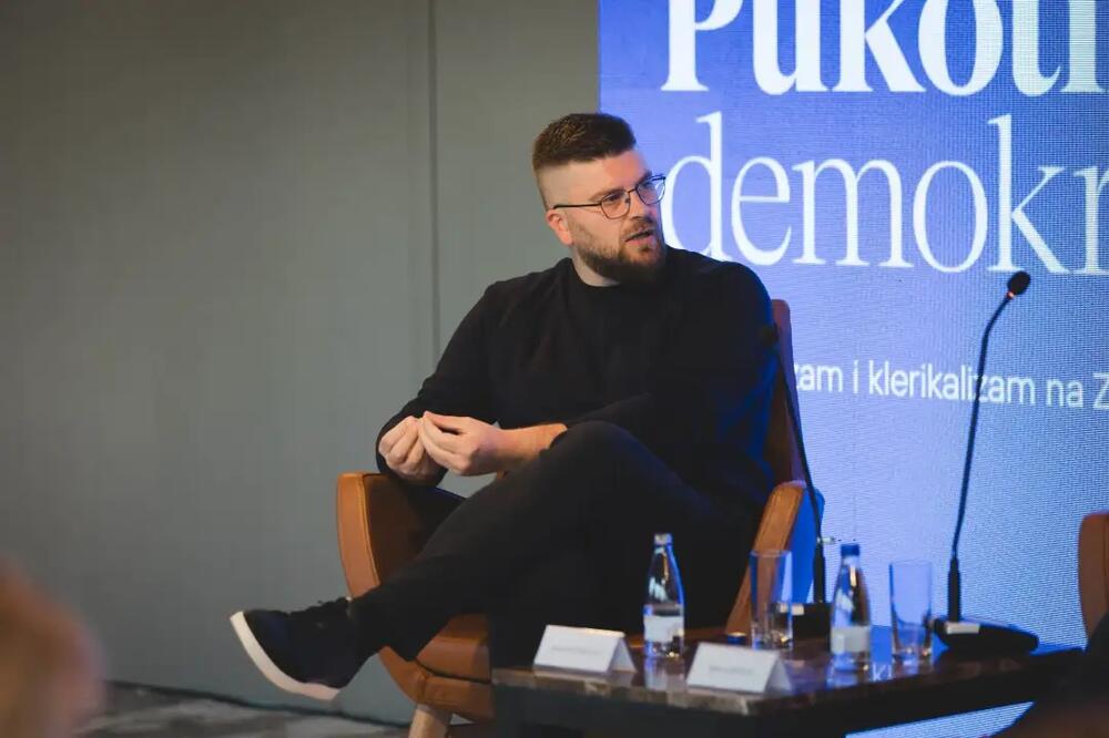 Batrićević: Popisi ukazuju da Crnogorci nestaju bez rata, ideologija „Srpskog sveta“ se najbolje prima bez rata