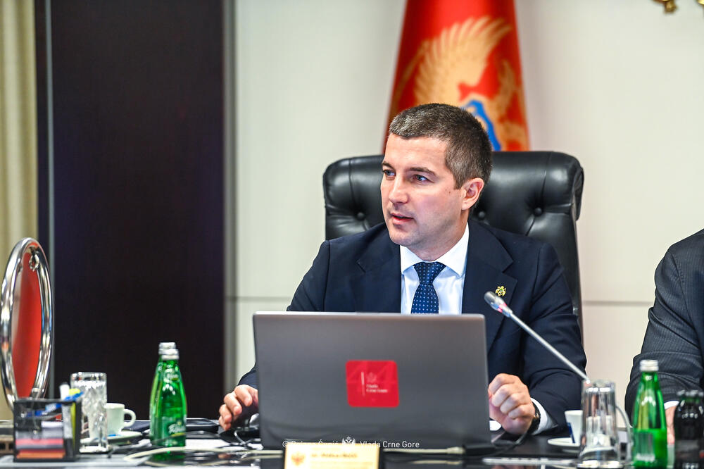 Bečić: Današnja akcija potvrda da je država odlučna da ide do kraja u obračunu sa organizovanim kriminalom