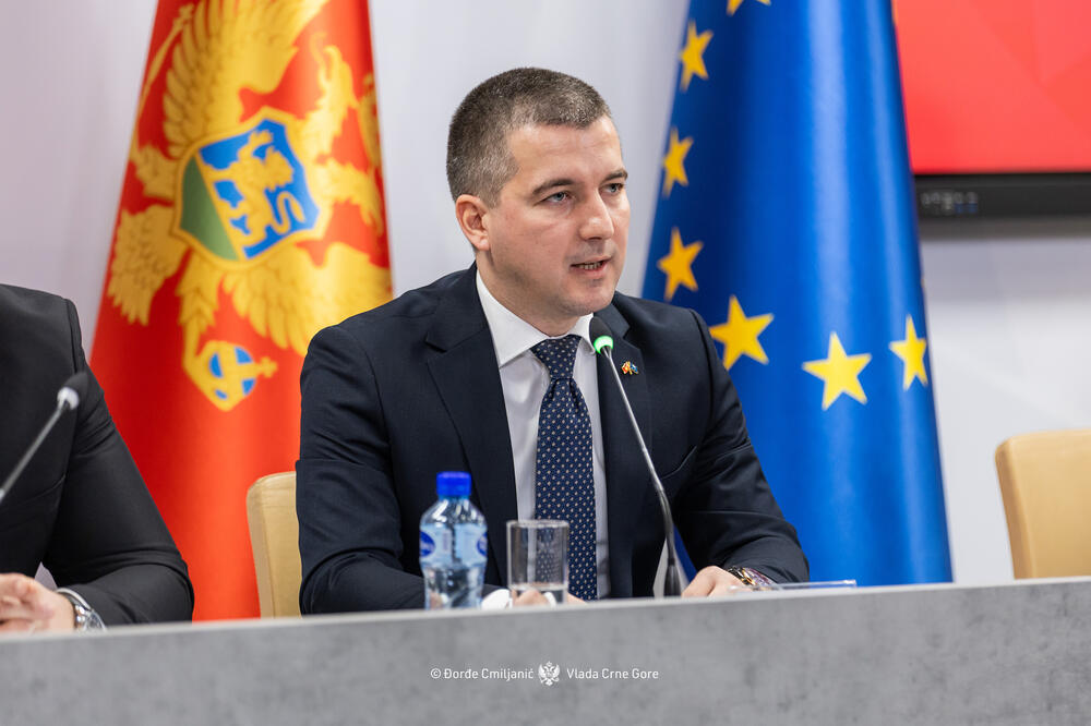 Bečić: Kad se država uspravi, najglasniji postanu oni kojima je odgovaralo da država kleči