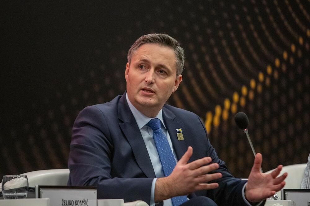 Bećirović iz Brisela: BiH ispunila sve uslove da joj se uputi poziv za prijem u NATO