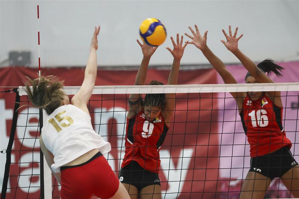 Belgijanke prejake za mlade odbojkašice Crne Gore u Mariboru