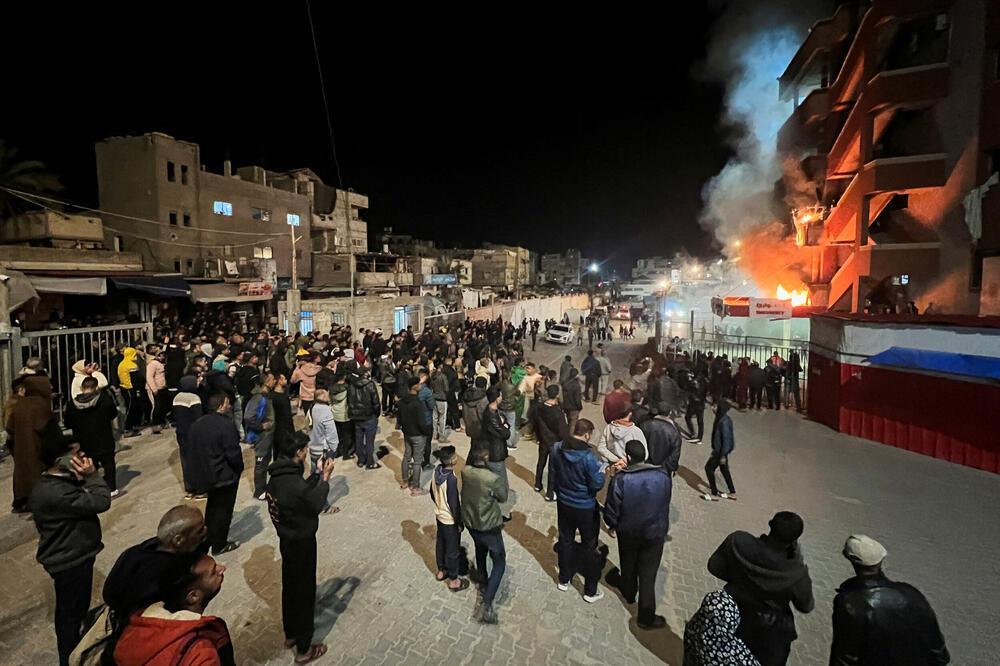 BLOG Ljekari: Najmanje 23 osobe poginule u pojasu Gaze u izraelskim udarima