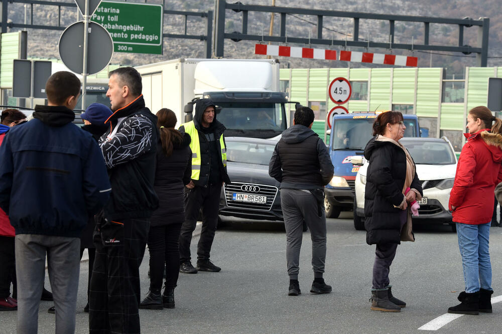 Završena blokada kružnog toka na Zlatici