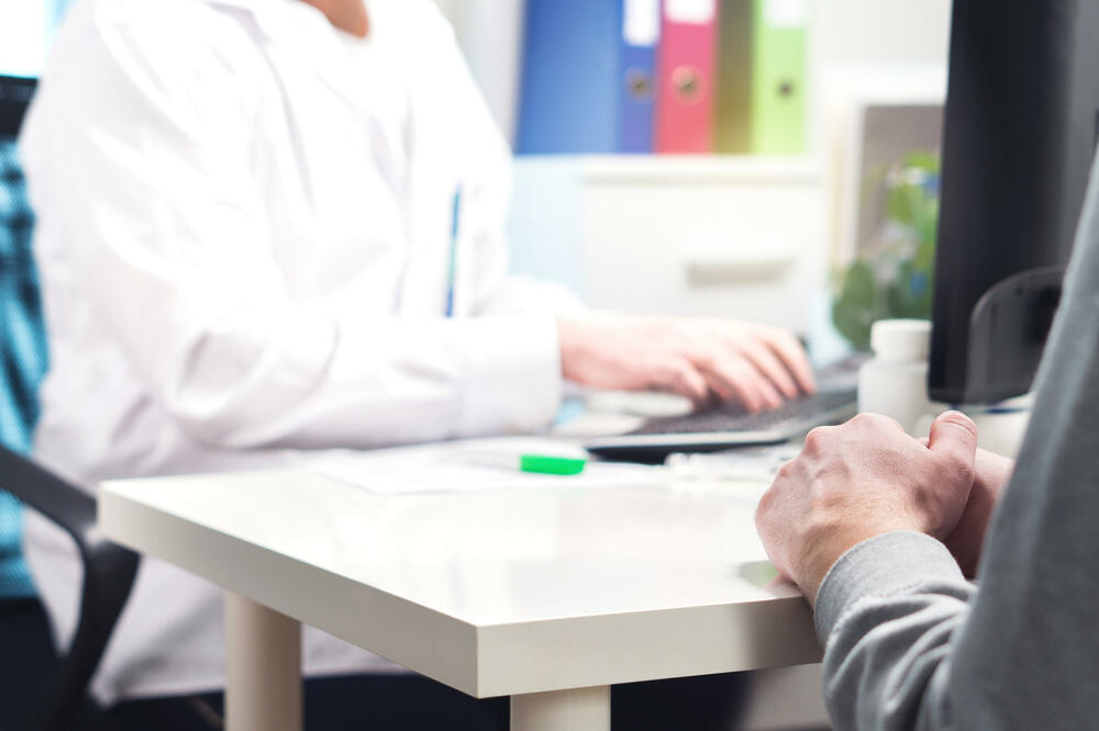 Bolovanja bez granica: U podgoričkim preduzećima za rad privremeno spriječena do petina zaposlenih godišnje