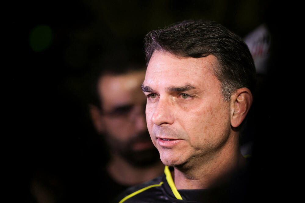 Bolsonaro promijenio priču o pokušaju da skine uređaj za praćenje, sudija pominje pokušaj bjekstva