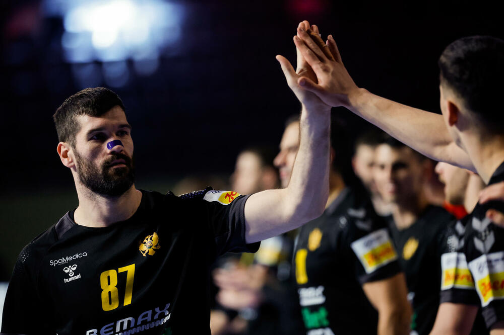 Borozan povrijeđen za Crnu Goru, igra za klub, Ševaljević: Ne opravdavam ga, ali sklon je povredama