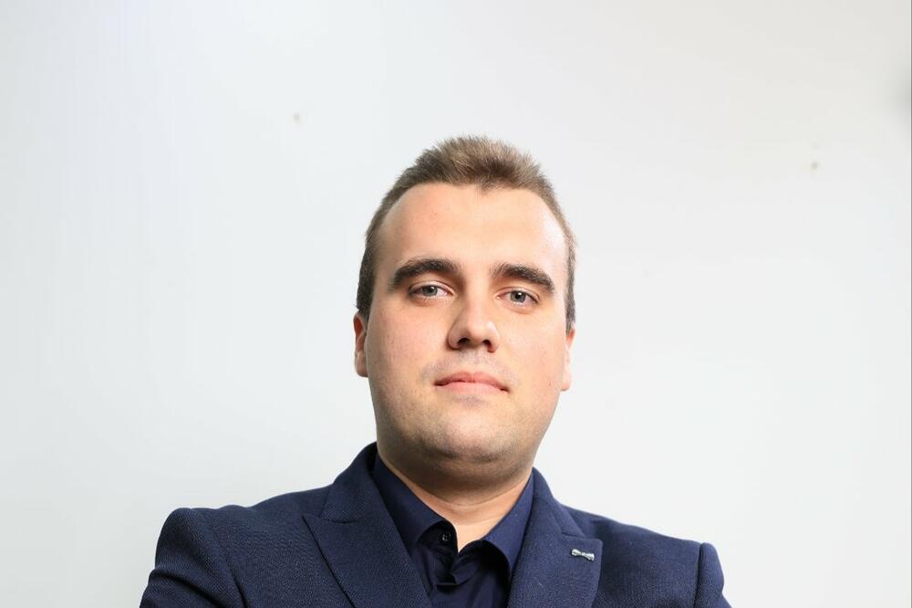 Božović: Rekonstrukcija stadiona u Tološima bila dio predizbornog programa SNP, raduje što se naše inicijative realizuju