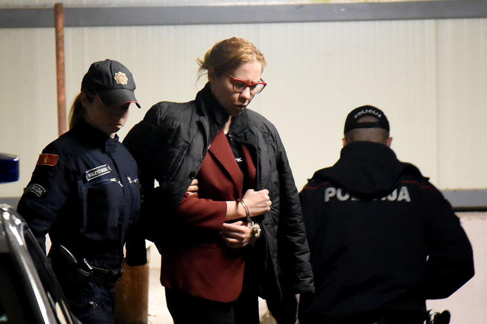 Bratić na saslušanju, ispred Višeg suda skup podrške