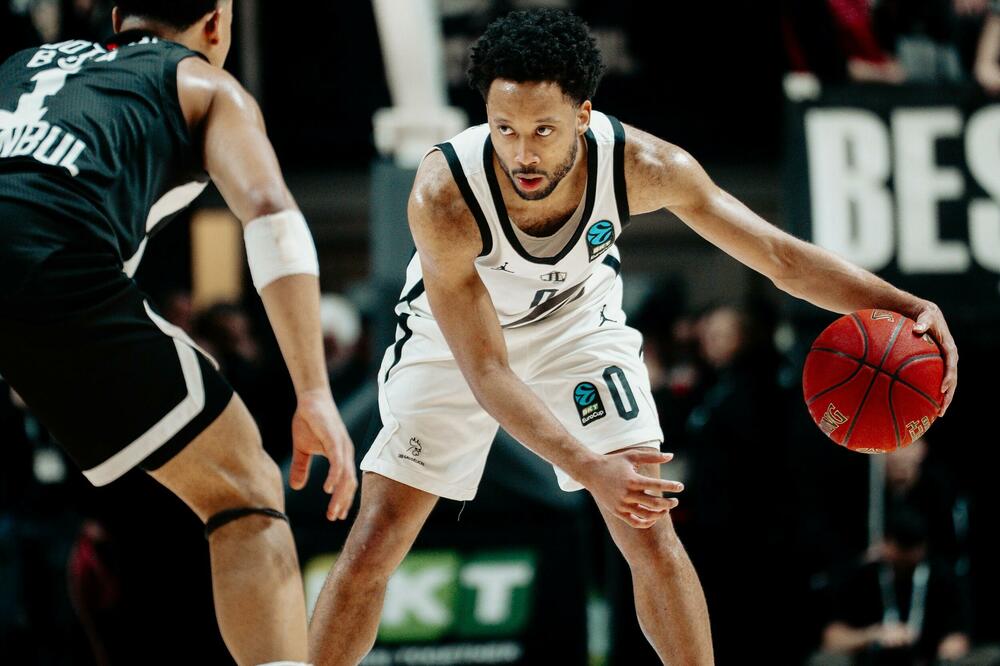 Brejk u Istanbulu, Burg poveo u finalu Evrokupa