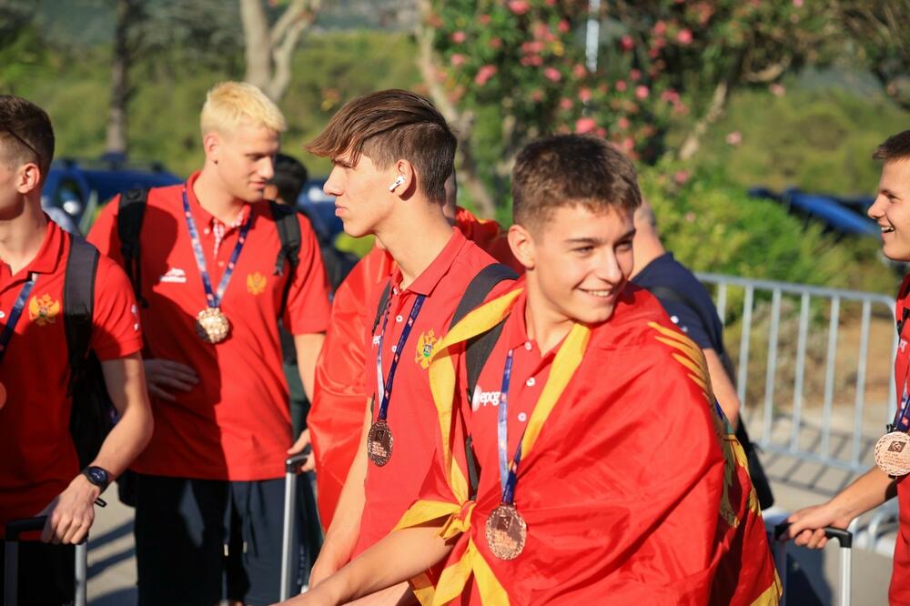 Bronzane „ajkule” stigle u Crnu Goru: Vaterpolo je sport koji sa ponosom nosi ime naše države na međunarodnoj sceni