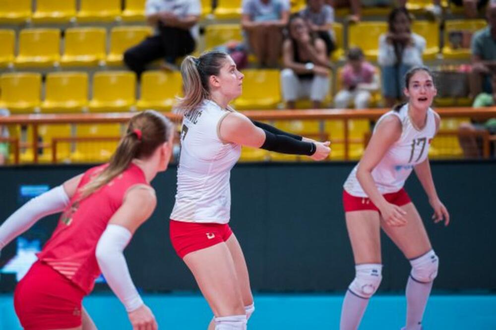 Budućnost dovela Teodoru Čavić