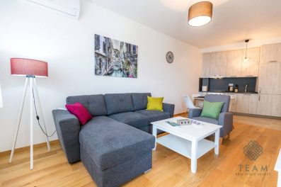 Budva, Bečići, jednosoban stan 69m2