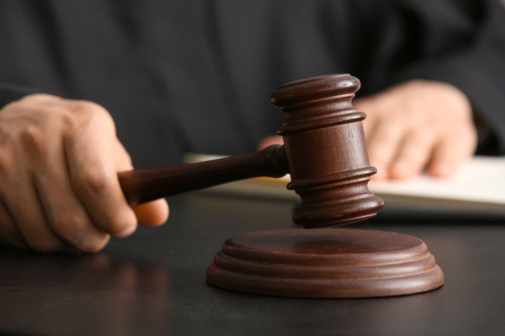 Budva: Potukli se Azerbejdžanac i Rus, kažnjeni ukupno 1.100 eura