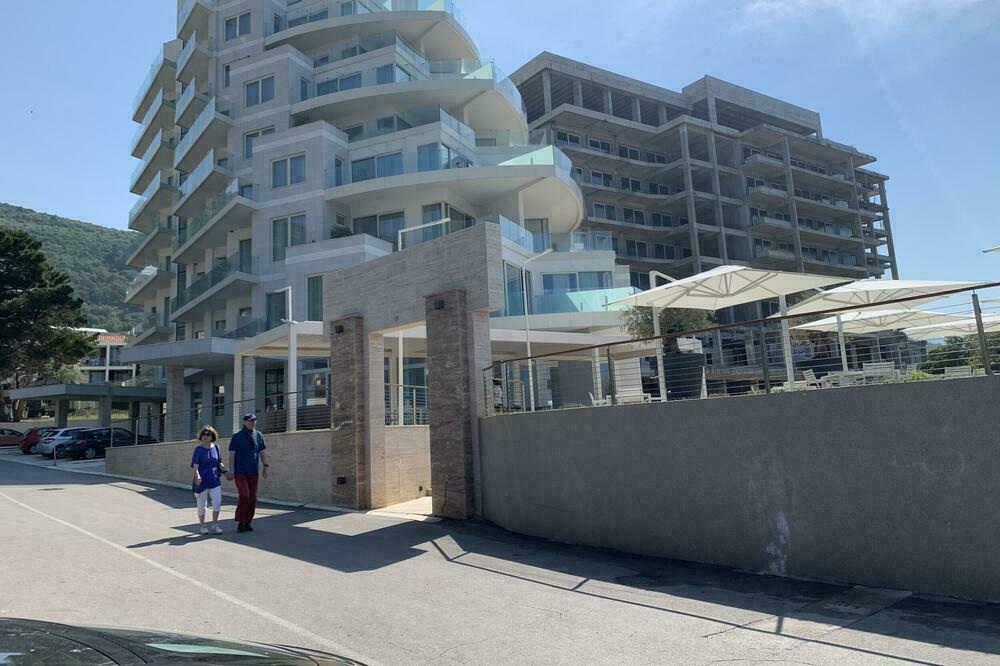 Budvanska rivijera preuzela dio &bdquo;Cristala&rdquo; u Petrovcu