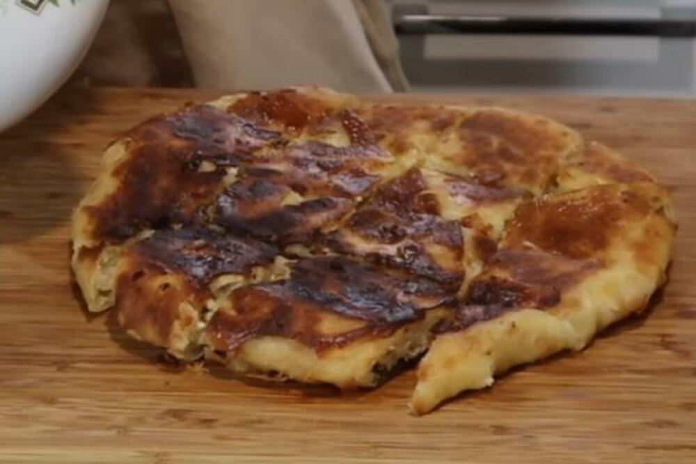 Burek u tiganju - žena iz Turske pokazala kako se sprema za 15 minuta