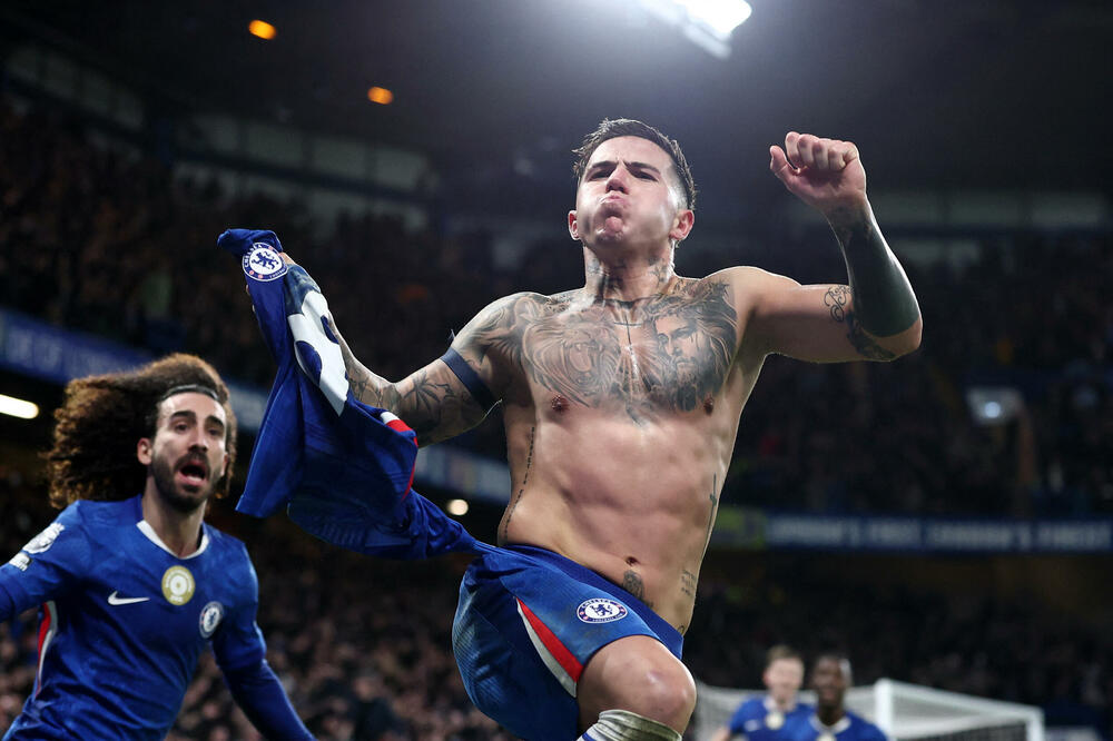 Čelsi od 0:2 do preokreta i pobjede u londonskom derbiju, kritično za "čekićare"