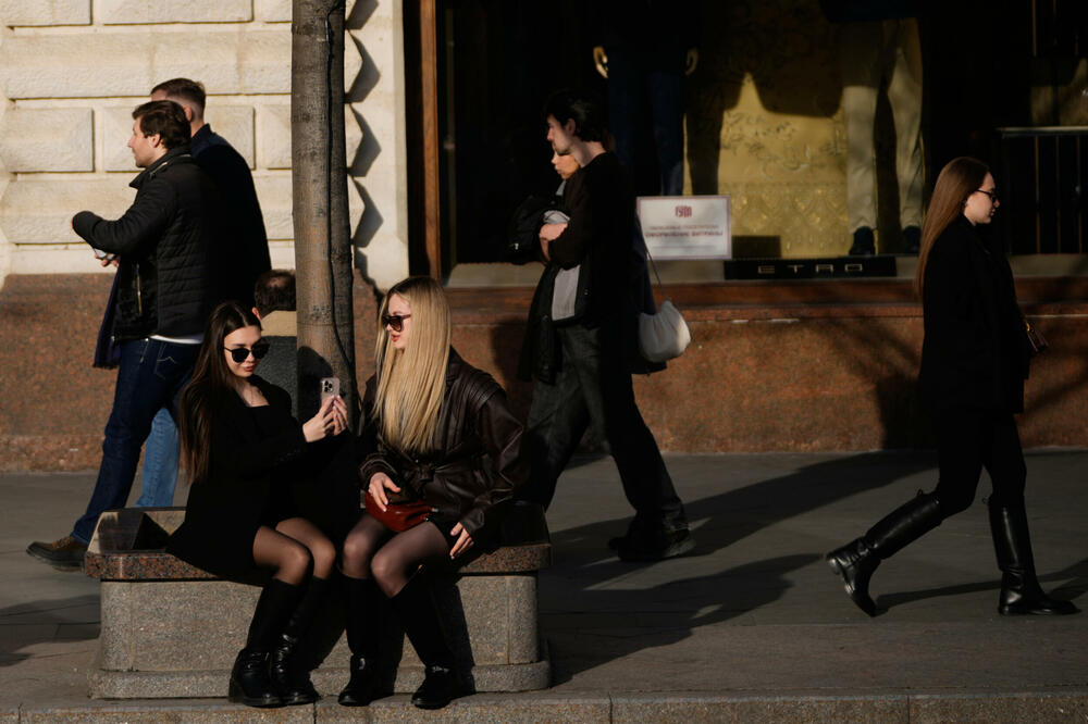 U centru Moskve na mobilnim telefonima bili blokirani mnogi inostrani veb-sajtovi: Štetu trpe i građani i privreda