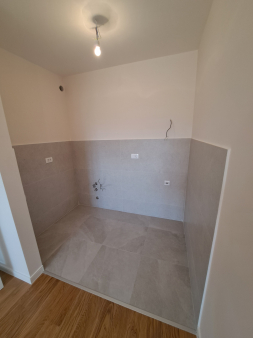 Central Point, neuseljavan jednosoban stan, 46m2