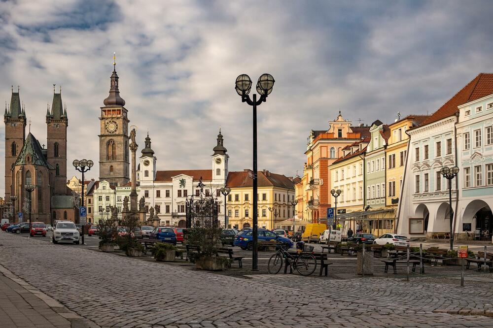 Češka: Dvije osobe ubijene u napadu nožem u tržnom centru