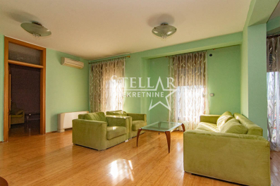 Četvorosoban stan 193m2, Kruševac  Prodaja