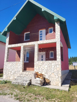 Četvorosobna spratna kuća 85m2, Meždo, Žabljak