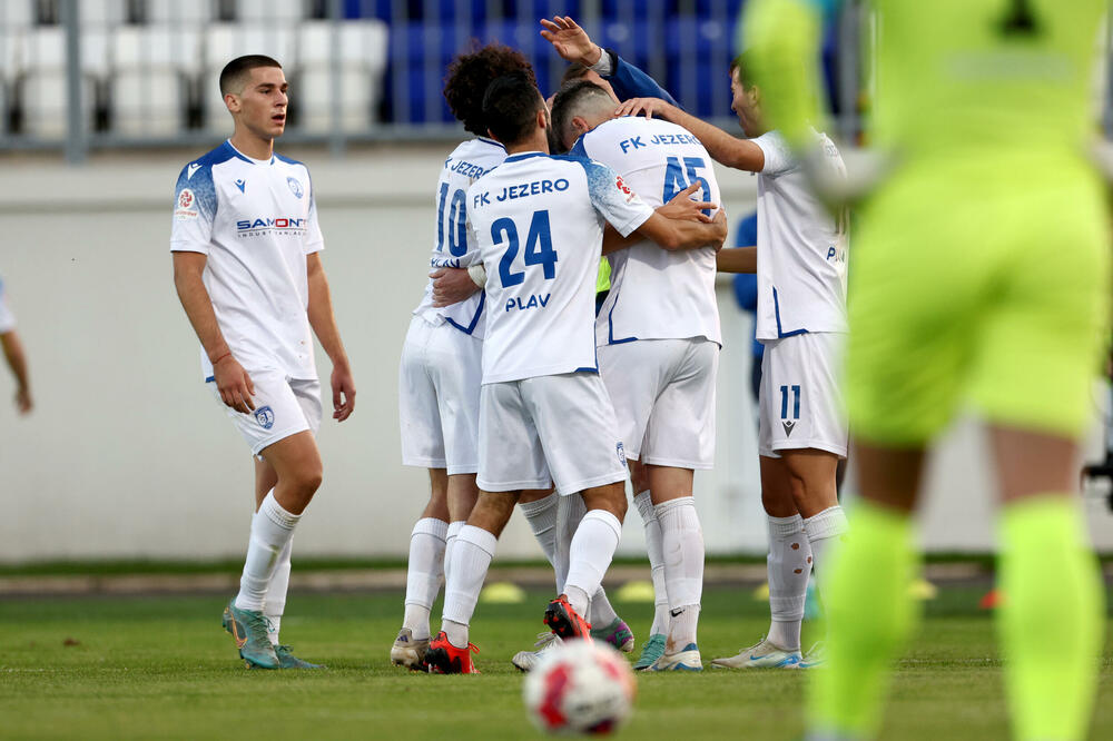 CFL u večernjem terminu: U fokusu je borba za opstanak
