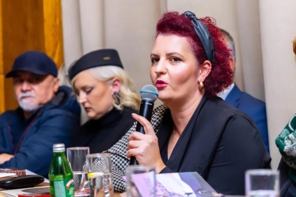 Čilović: Društvo je željno hrapavih ruku, naboranog lica i divi se ženama koje po snijegu i ledu kopaju krompire