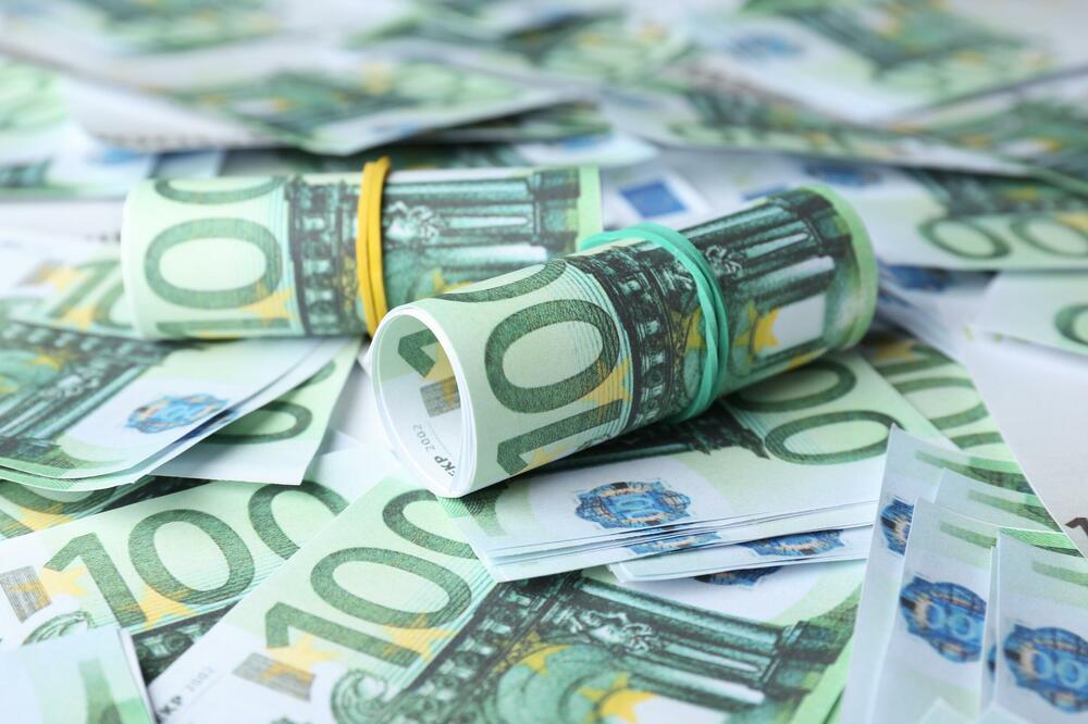CIN-CG Sve će to građani platiti: Crna Gora prekoračila kriterijume Mastrihta