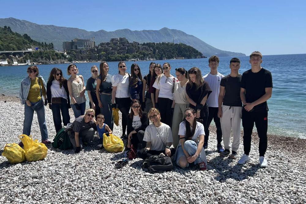 Čistili Slovensku plažu