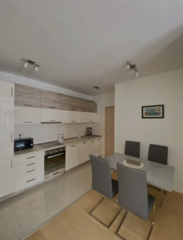 City Kvart, opremljen dvosoban stan, 70m2