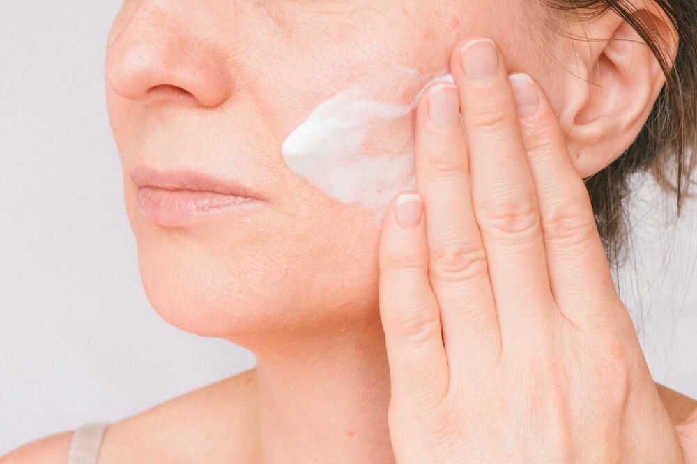 Da li je 44. godina zaista "aging cliff" &ndash; i šta perimenopauza ima s tim?