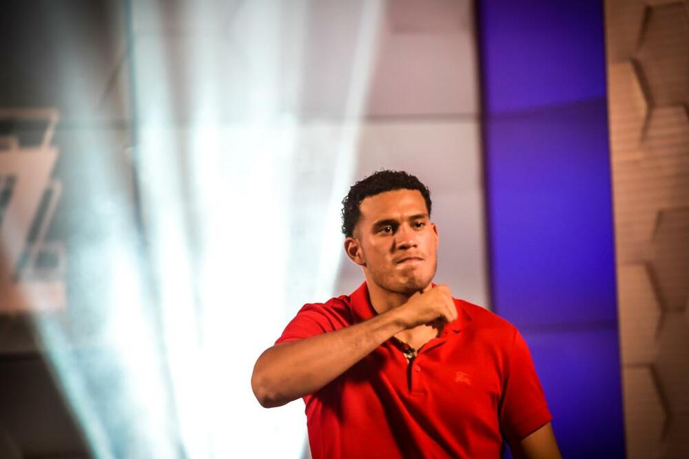 David Benavides "razbio" i Ramiresa