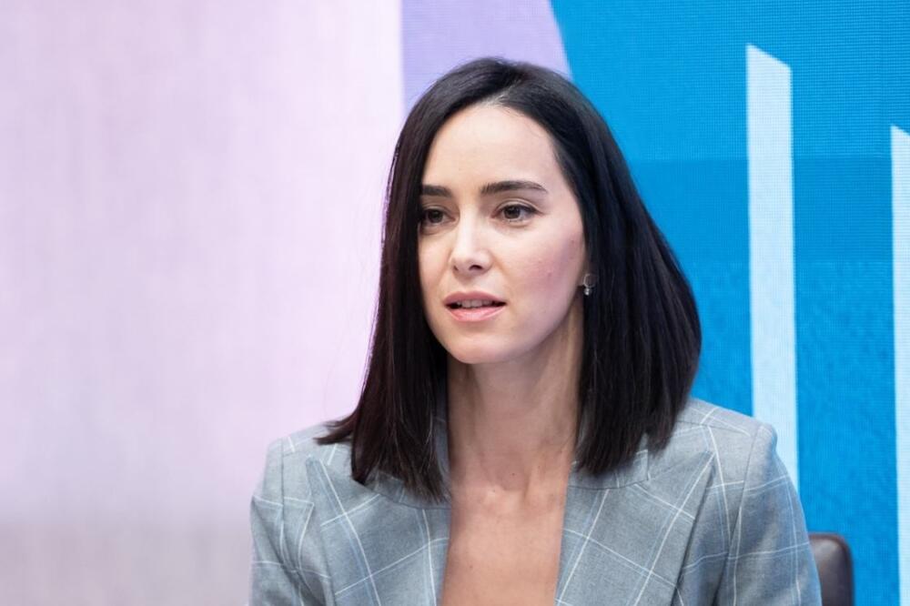 Digitalno nasilje nad ženama u politici "produžena ruka patrijarhata" i nova barijera političkog učešća