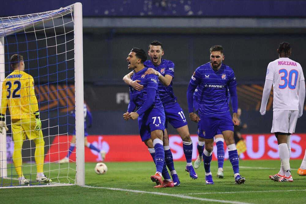 Dinamo dao četiri gola Steaui i došao na korak od plej-of faze Lige Evrope