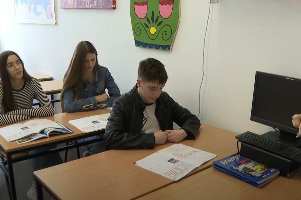 Đaci OŠ "Pavle Rovinski" osvojili prva tri mjesta na državnom takmičenju iz ruskog jezika: Vjerovali smo, jer smo učili