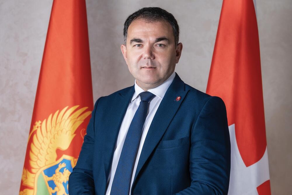 Đurašković: Pripadnici Službe zaštite i spašavanja Prijestonice Cetinje pokazuju zbog čega su primjer posvećenosti
